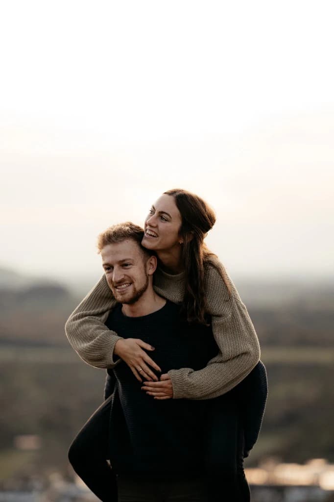 Huckepack, Lachen im goldenen Licht